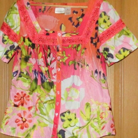 Harve Bernard Floral Peasant Blouse Cotton Top Button Front Shirt M Short Sleeve - Picture 3 of 5